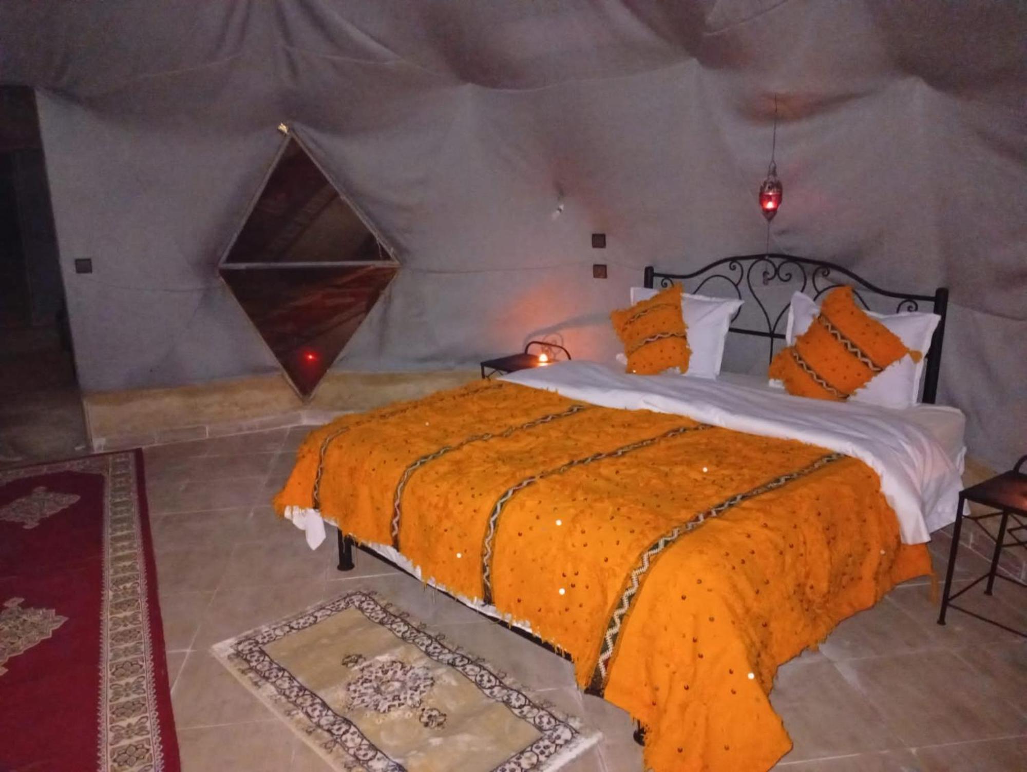 Restcamp Ergchebbi Hotel Merzouga Ngoại thất bức ảnh